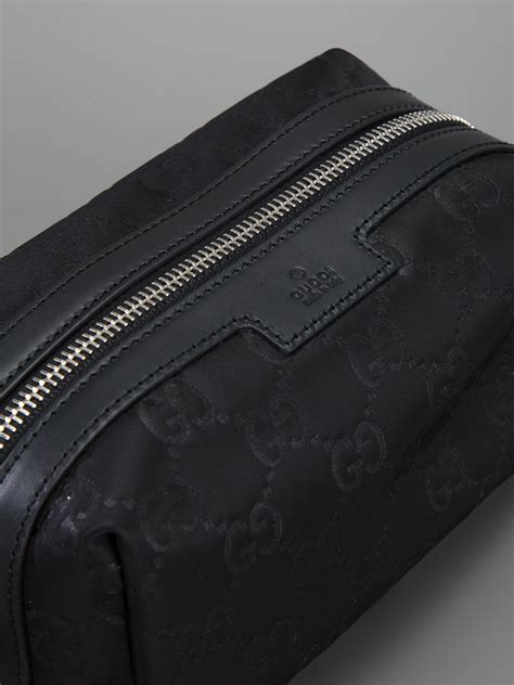 gucci wash bags mens -